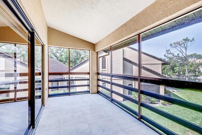 Building Photo - 5748 Ashton Lake Dr