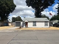 Building Photo - 620 23rd St SE
