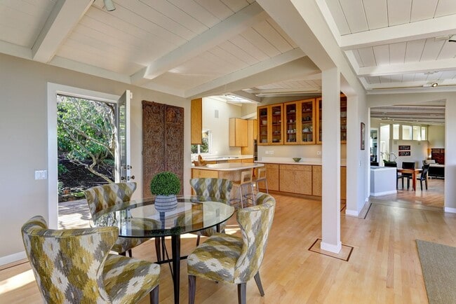 Building Photo - FIVE BEDROOM THREE-AND-A-HALF BATH HOME WI...