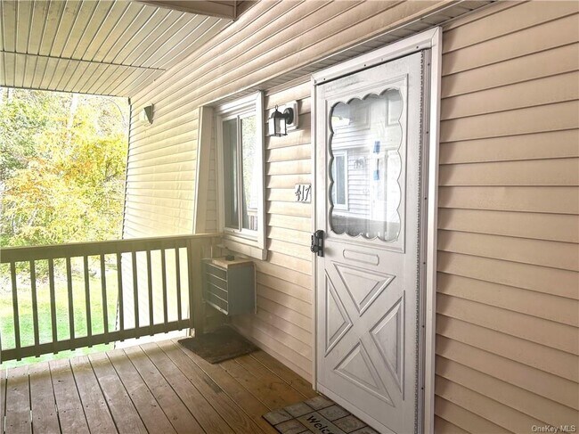 Building Photo - 417 Fox Run Ln