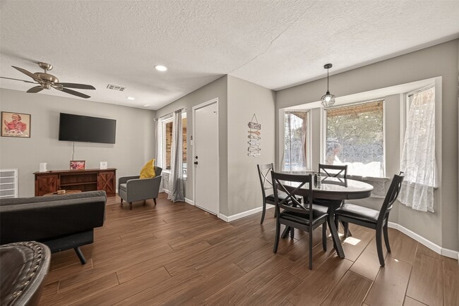 Building Photo - 8307 Carvel Ln