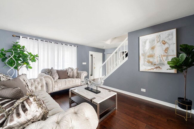 Building Photo - 1211 Diane Ln