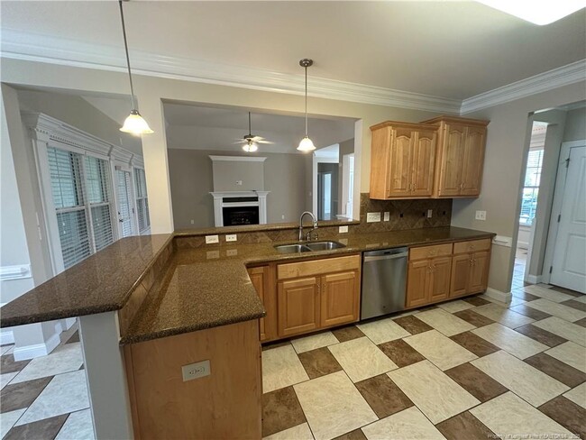 Building Photo - 2912 Eaglecrest Ln