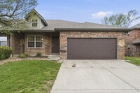 Building Photo - 3917 N 15th St