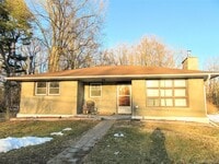 Building Photo - 18 Station Rd