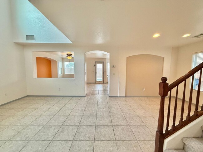 Building Photo - Modern 3-Bed, 2.5-Bath Two-Story Home w Pr...