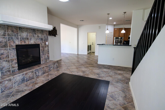 Building Photo - 4522 W Ravina Ln