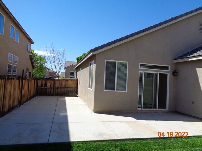 Building Photo - 3131 Perdot Ln