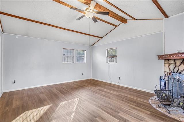 Building Photo - 2323 Breckenridge St