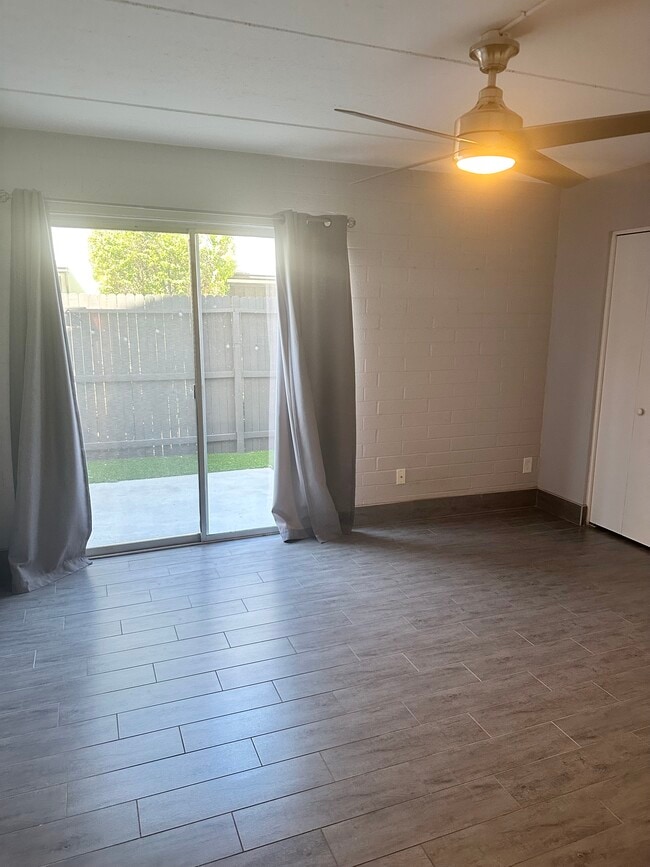 Building Photo - 3637 E Monterosa St