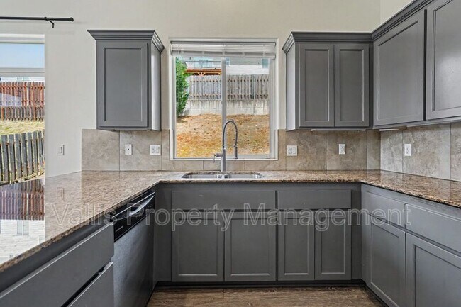 Building Photo - 2495 Benjamin Ave NW