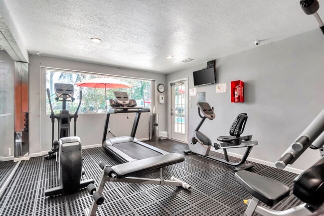Building Photo - Ground Floor 2 Bedroom 2 Bath - Gated Comm...