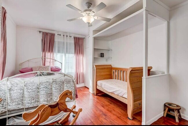 Building Photo - 1001 N Skyline St