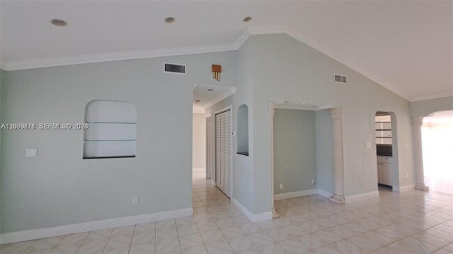 Building Photo - 5813 SW 140th Ave