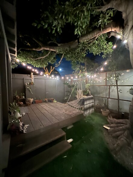 Building Photo - 547 Indiana Ave