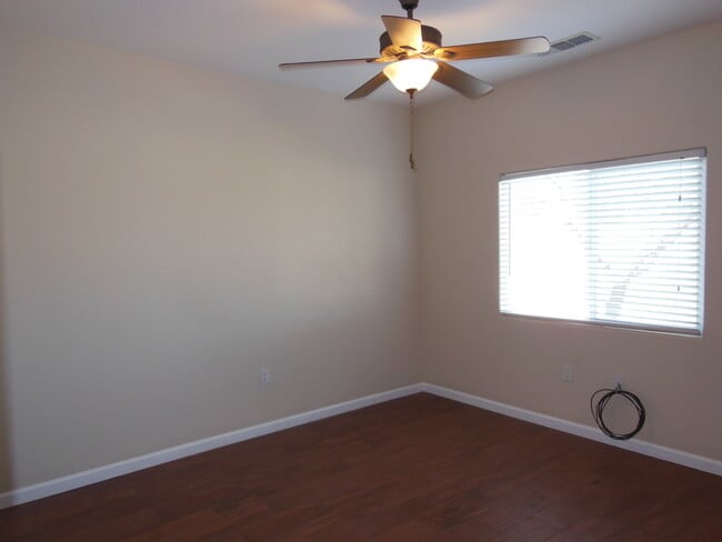 Building Photo - 5744 Adobe Cir