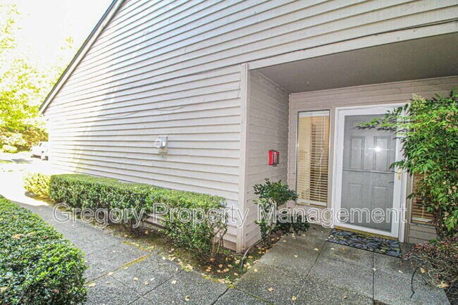 Building Photo - 7250 Old Redmond Rd