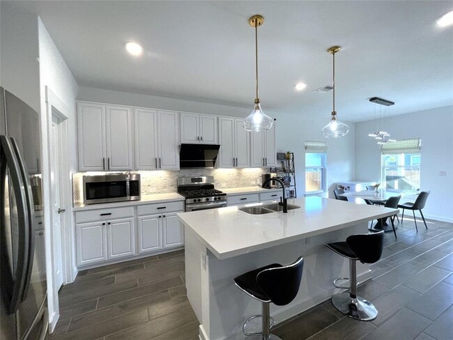 Building Photo - 15502 Pewter Luster Cv