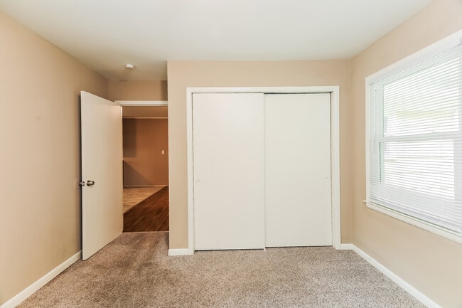 Building Photo - 109 Howle Ave