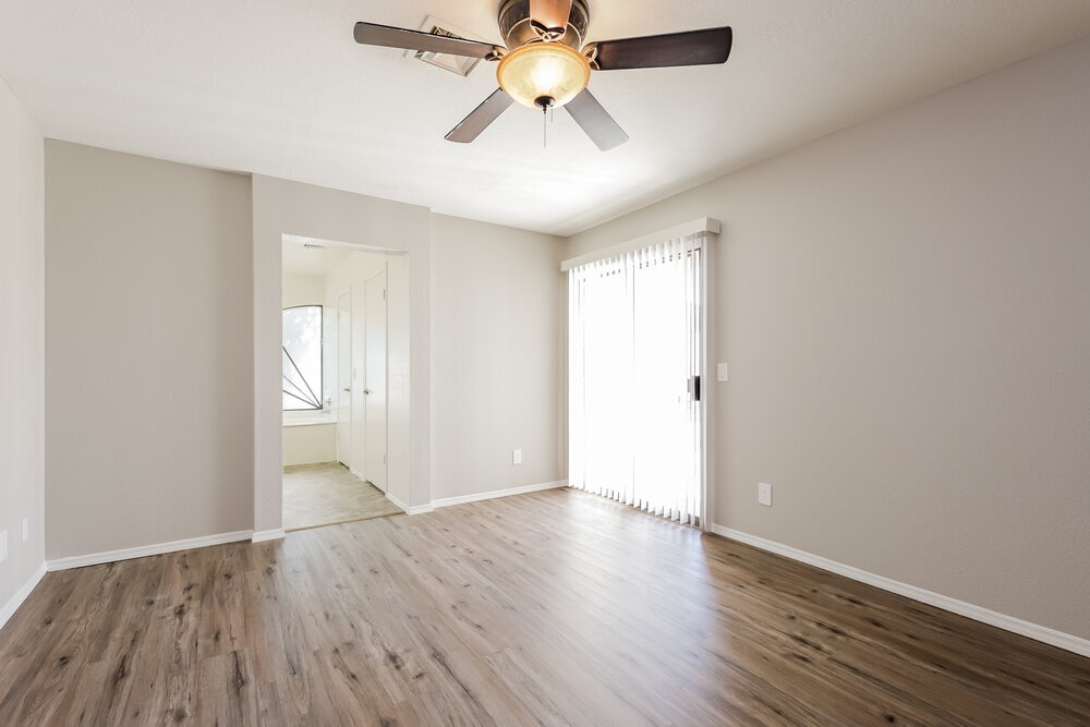 Building Photo - 4211 E Mountain Sage Dr