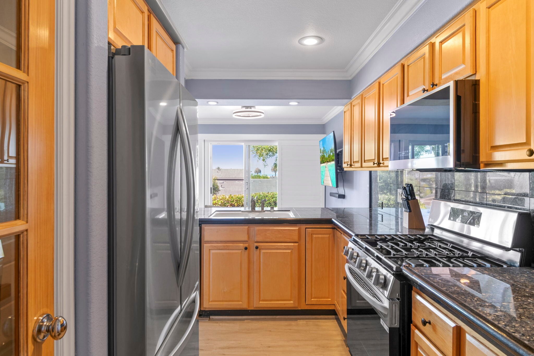 Building Photo - 257 Avenida Adobe