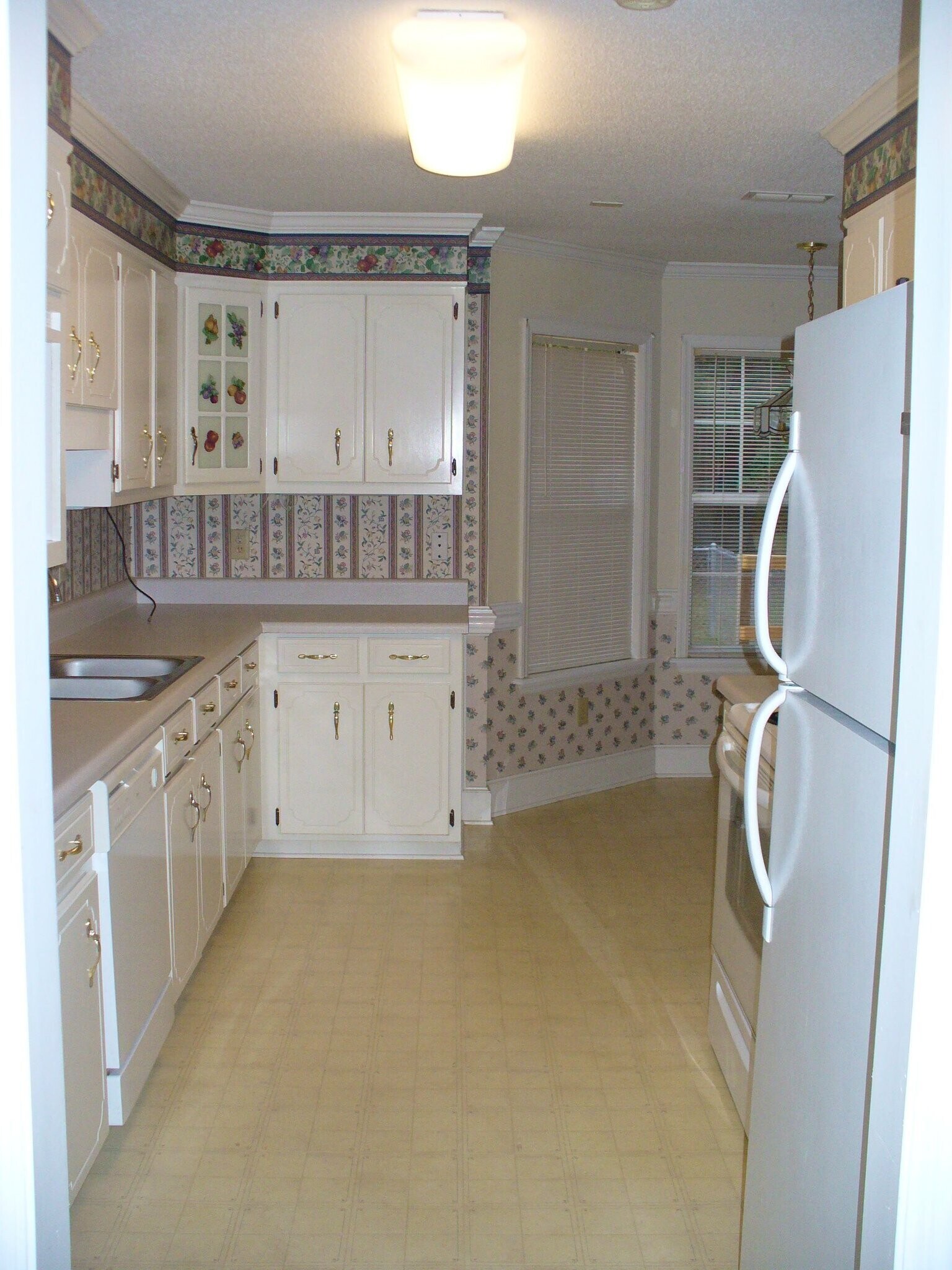 Building Photo - 1013 Pleasant Valley Dr