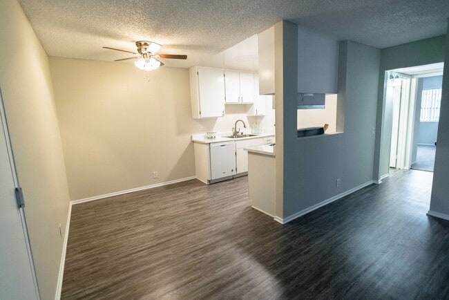 Interior Photo - 17211 Chatsworth Street