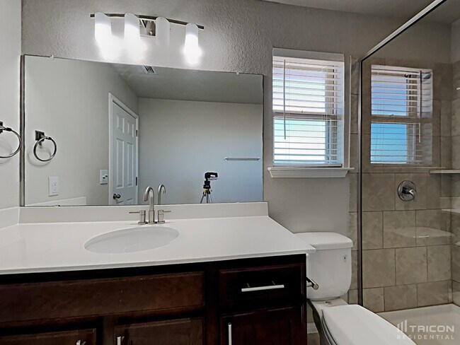 Building Photo - 5343 Marsh Ln