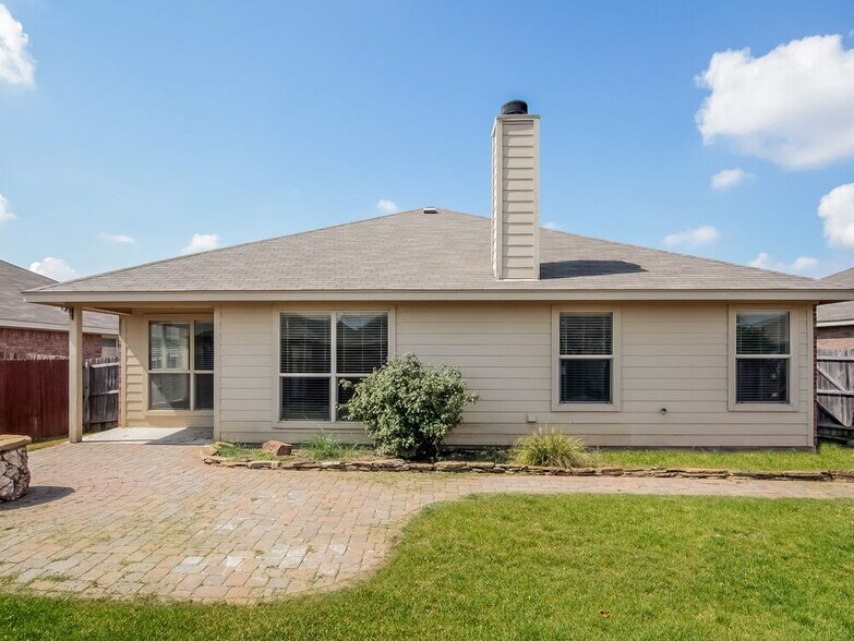 Building Photo - 1352 Barrel Run