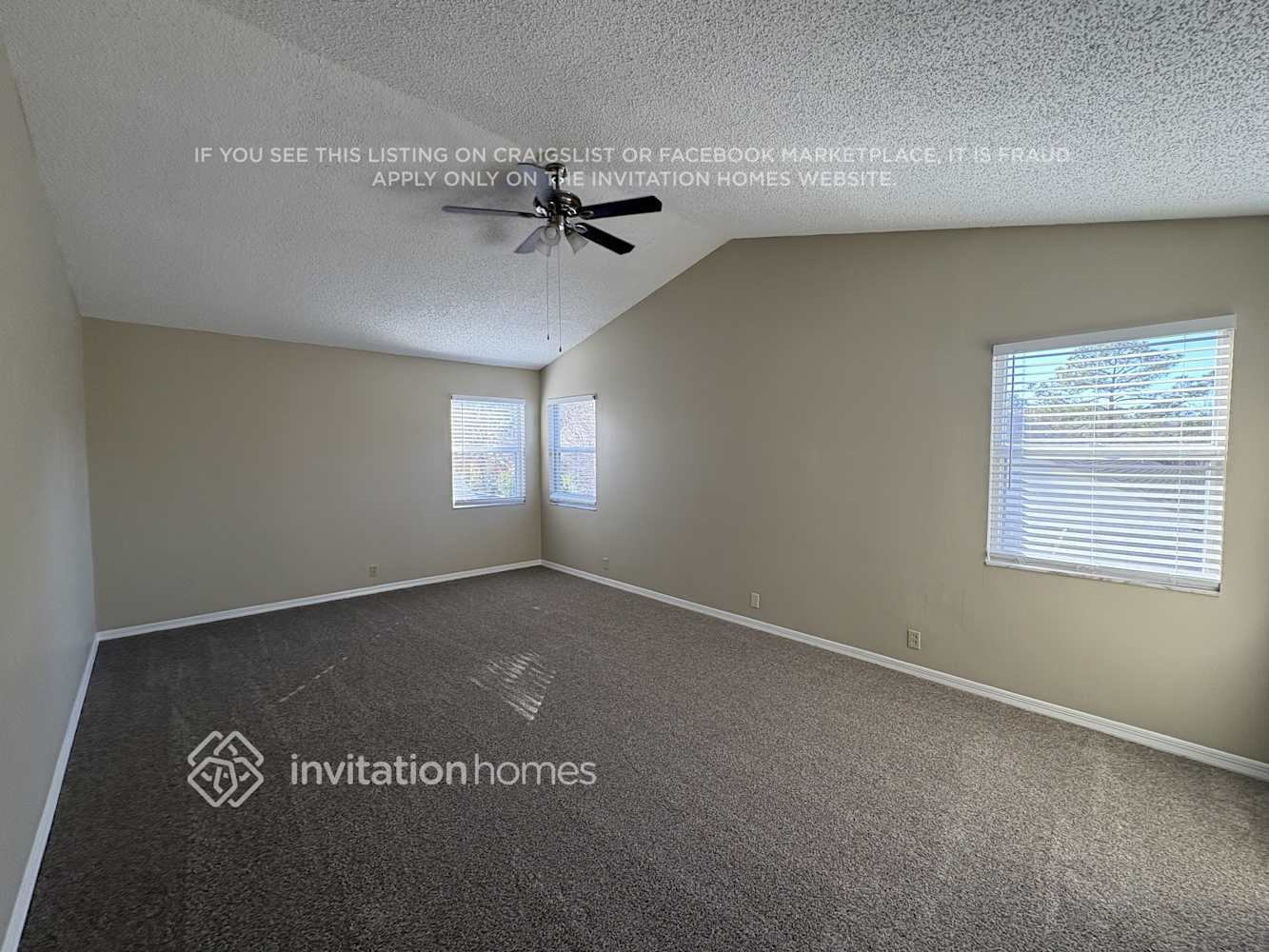 Building Photo - 9056 Quail Creek Dr