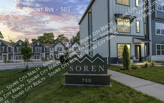 Building Photo - 3BR 3 BA townhome in Madison, ALL NEW Clos...