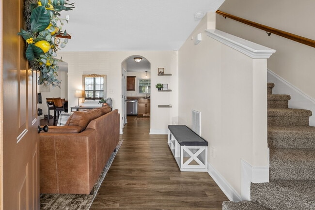 Building Photo - 420 N Magnolia Dr
