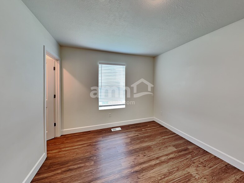 Building Photo - 1348 White St