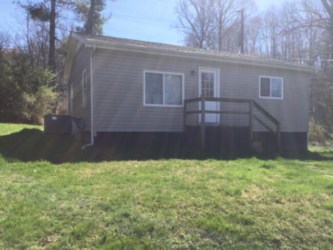 Building Photo - 109 V I P Rd