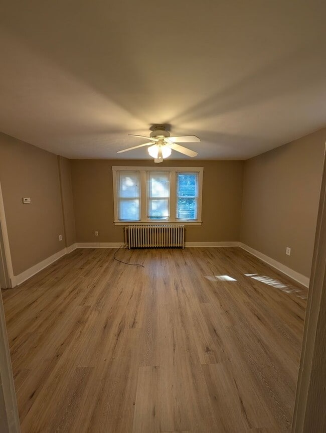Building Photo - 1666 Crafton Blvd