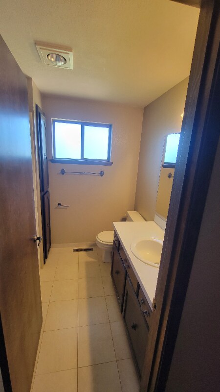 Building Photo - 181 Blossom Way