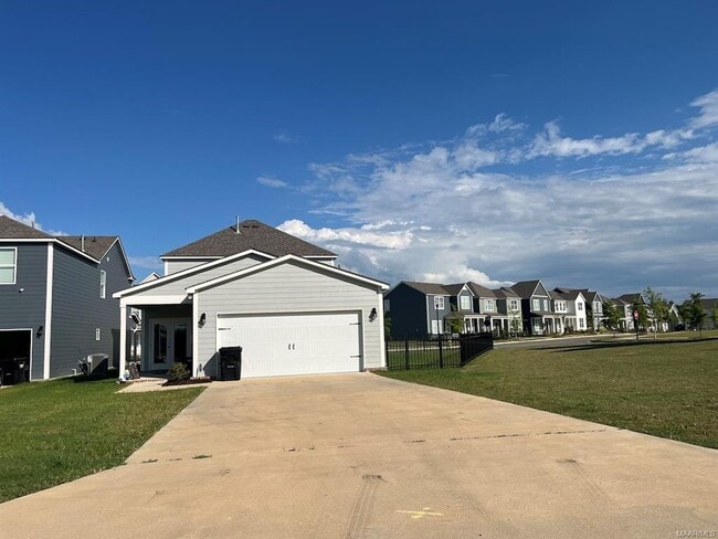 Building Photo - 3336 Meriwether Dr