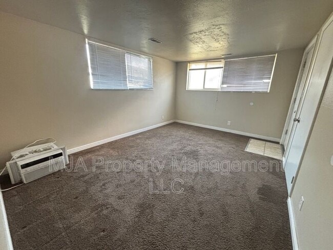 Building Photo - 732 Wasatch St.