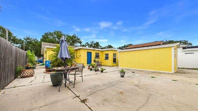 Building Photo - 3815 1st Ave N