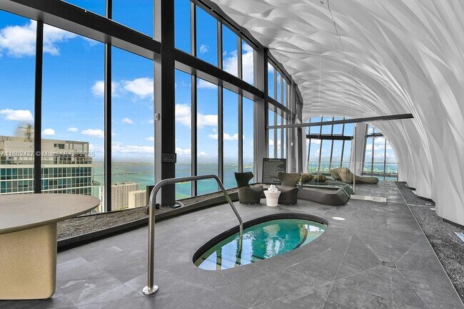 Building Photo - 1000 Biscayne Blvd