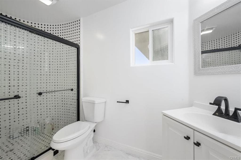 Building Photo - 588 S 7th St