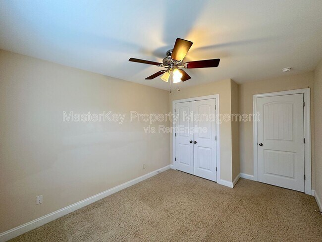 Building Photo - 906 Keaton Ridge Court