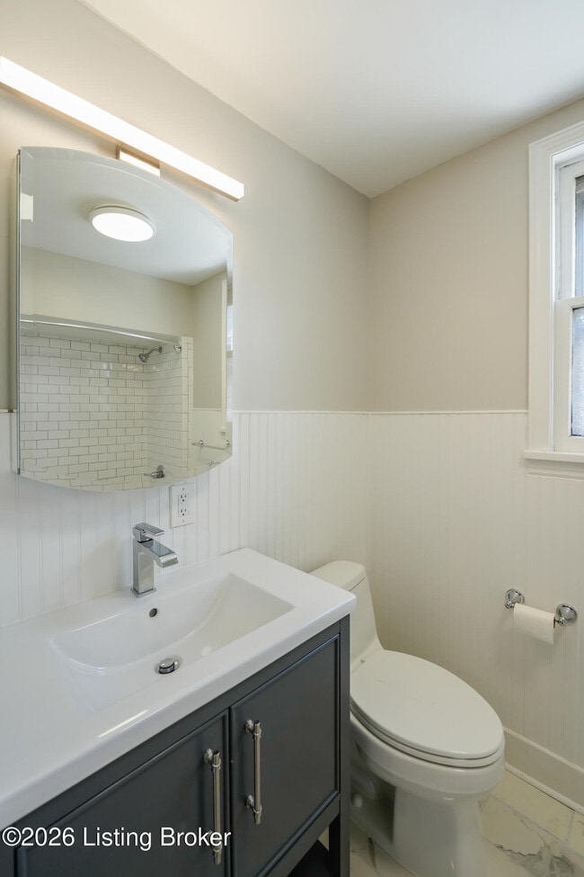 Building Photo - 908 Lydia St