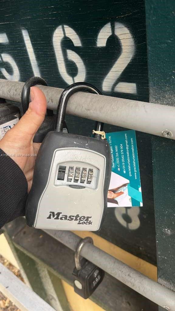 Building Photo - 5162 NE 6th Ave