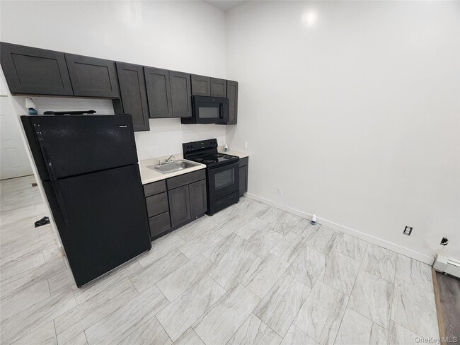 Building Photo - 57 Carpenter Ave