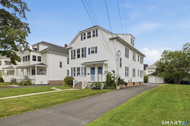 Building Photo - 65 Dover Rd