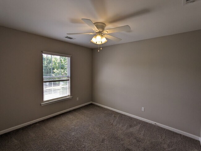 Building Photo - Arbor Hills University Area Corner Lot