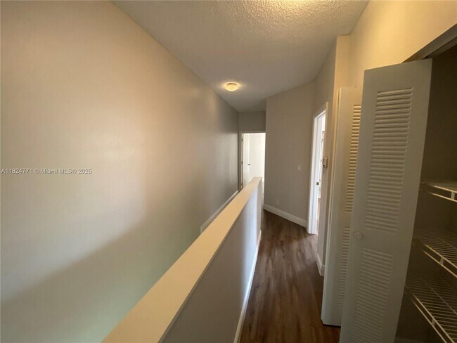 Building Photo - 1575 Veracruz Ln