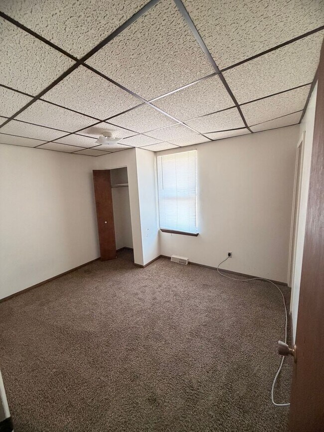 Building Photo - 203 Wood St