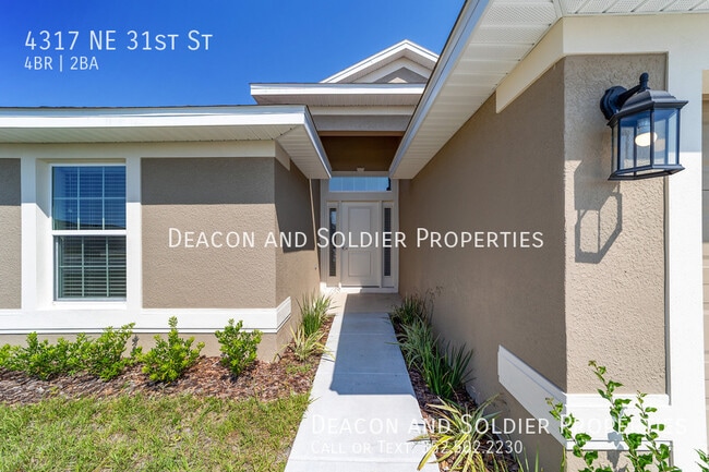 Building Photo - 4317 NE 31st St